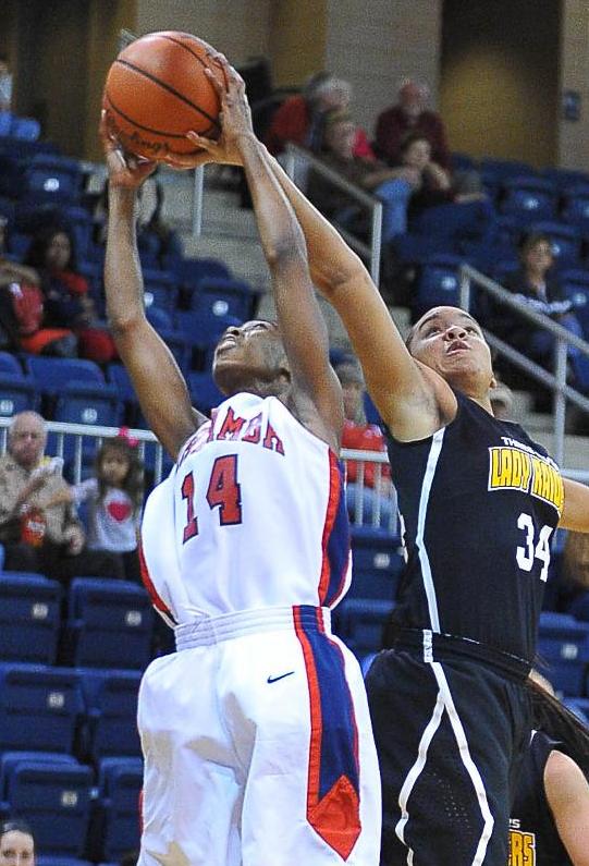 Lady Indians rally to beat Jones County, 68-66