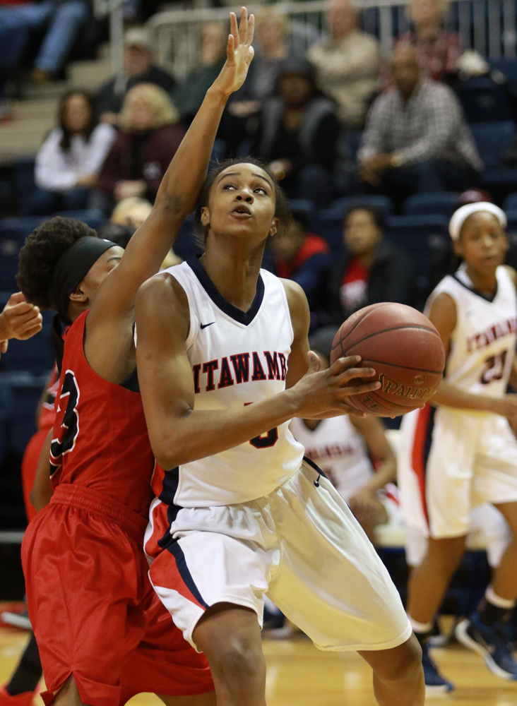Lady Indians suffer first division loss to East MS, 64-60
