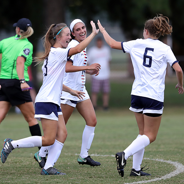 Lady Indians handle Southwest Tennessee, 5-1