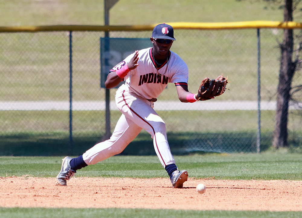 Baseball outlasted by No. 15 East Central, 7-6