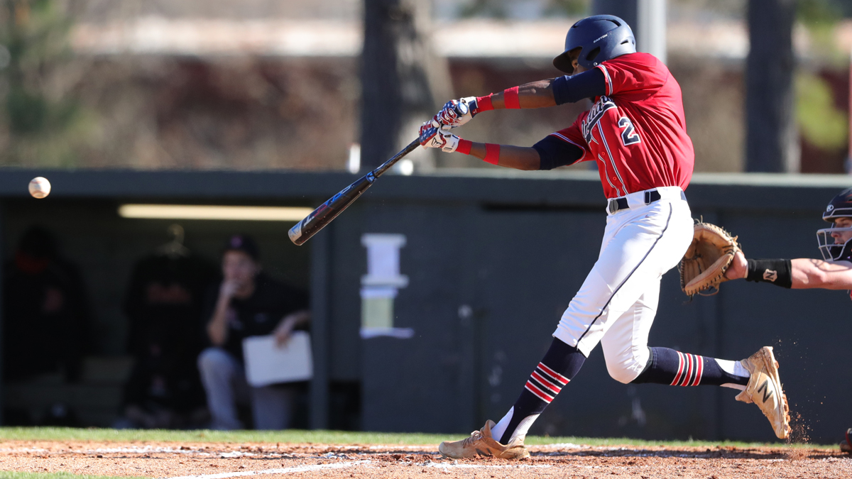 Pair of big innings lead Indians to sweep of Mississippi Delta