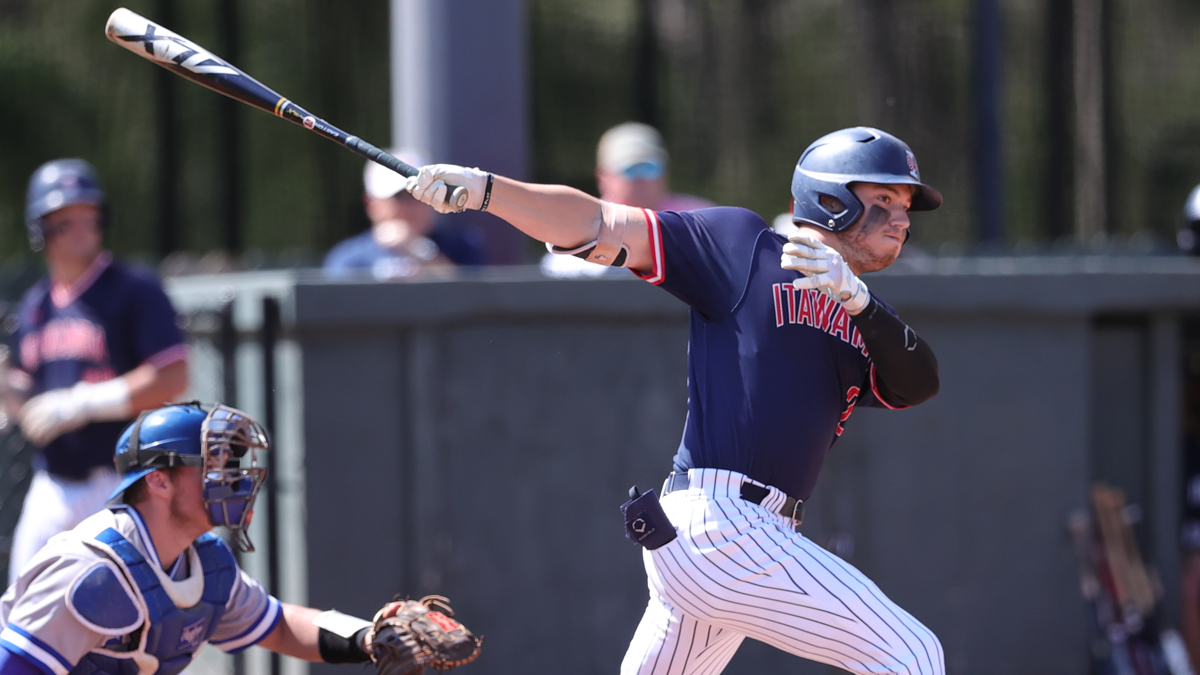 Indians split home doubleheader with Co-Lin