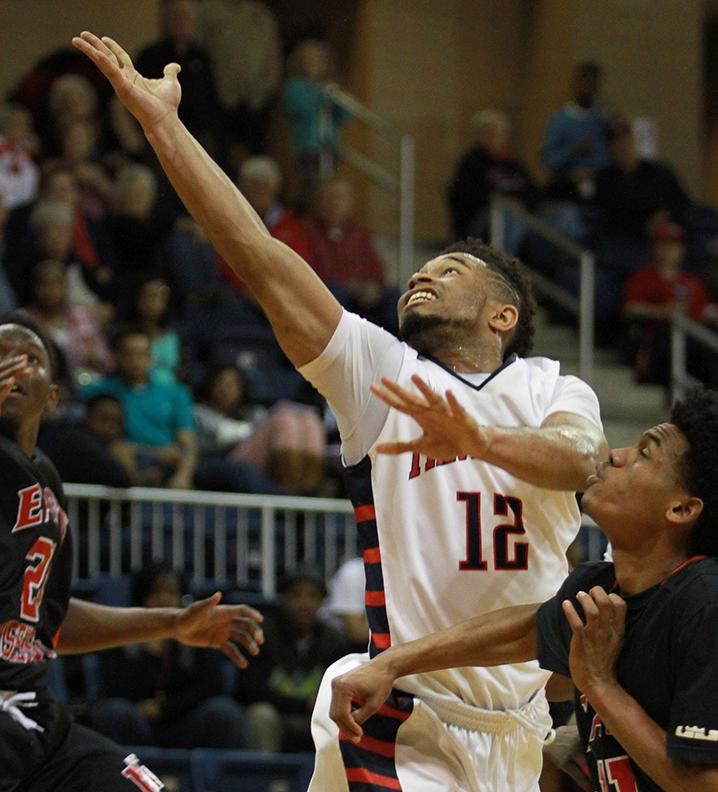 Dee Gates (12) shoots in the first half against East Mississippi Thursday night. (Lee Adams/ICCImages.com)