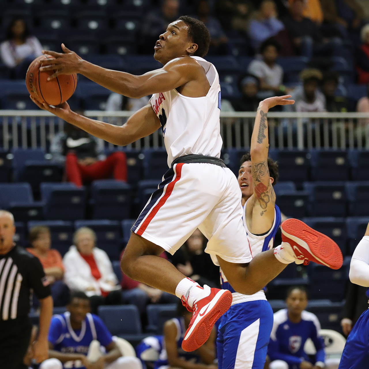 Indians fall to Volunteer State, 82-75