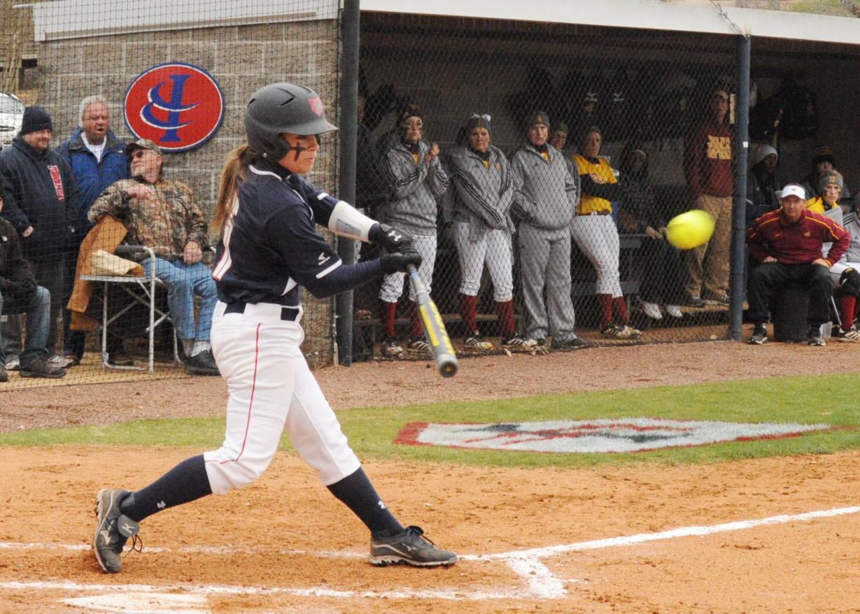 Lady Indians score four in the sixth to take G1 over Jackson State
