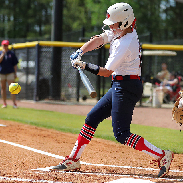 No. 10 Indians sweep East Mississippi