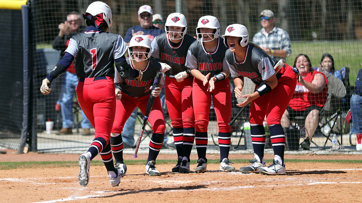 No. 6 Indians sweep No. 3 Co-Lin on Saturday